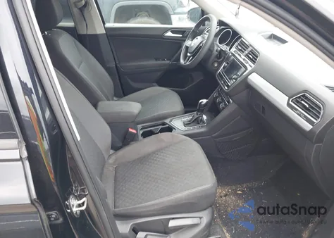 2018 Volkswagen Tiguan 2.0T S z USA, uszkodzony, nr VIN 3VV1B7AX8JM042838